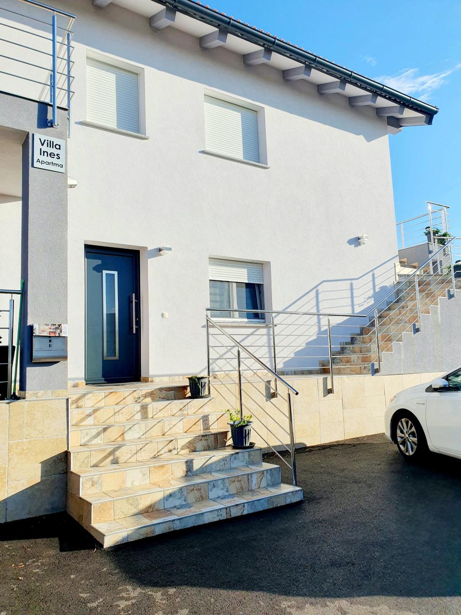 Vila Ines Zgornje Skofije Exterior foto